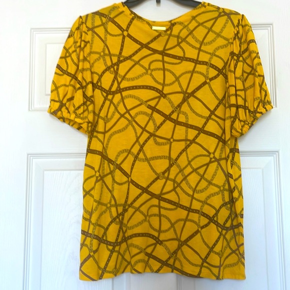 Michael Kors Honey Logo Chain Short Sleeve Top, Size L. - Picture 2 of 7